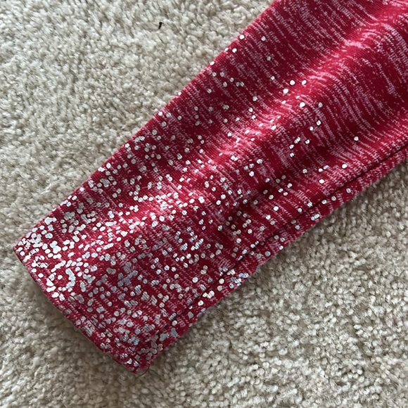 Red Medium sleeve dress. - Picture 5 of 5